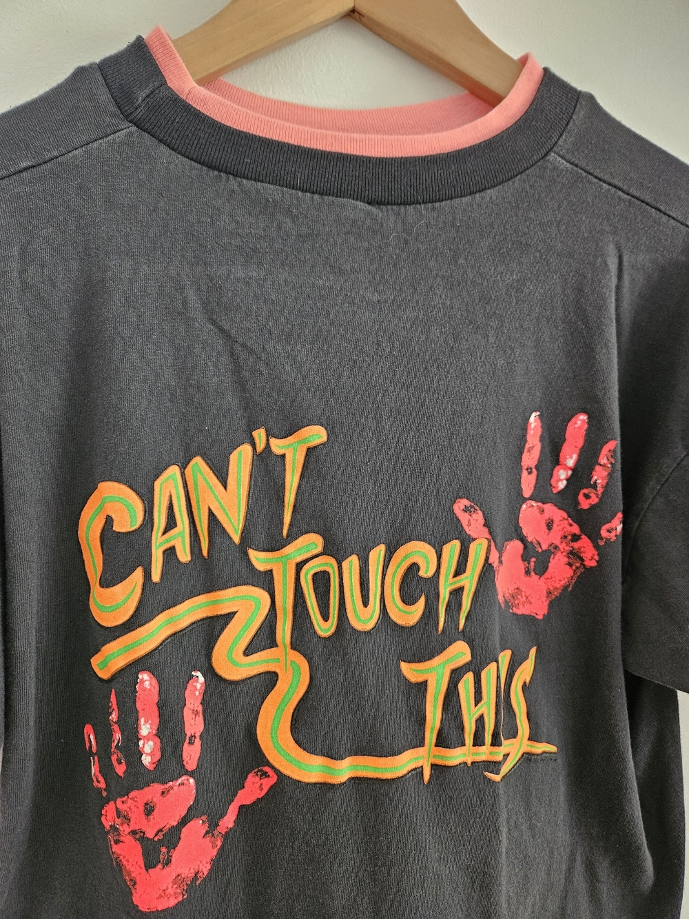 Vintage Can't Touch This Shirt Large Crop Top MC Hammer Single Stitch 80s - Picture 2 of 5